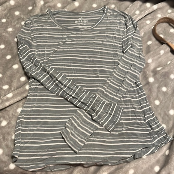 American Eagle, soft and sexy long sleeve T-shirt - Picture 1 of 2